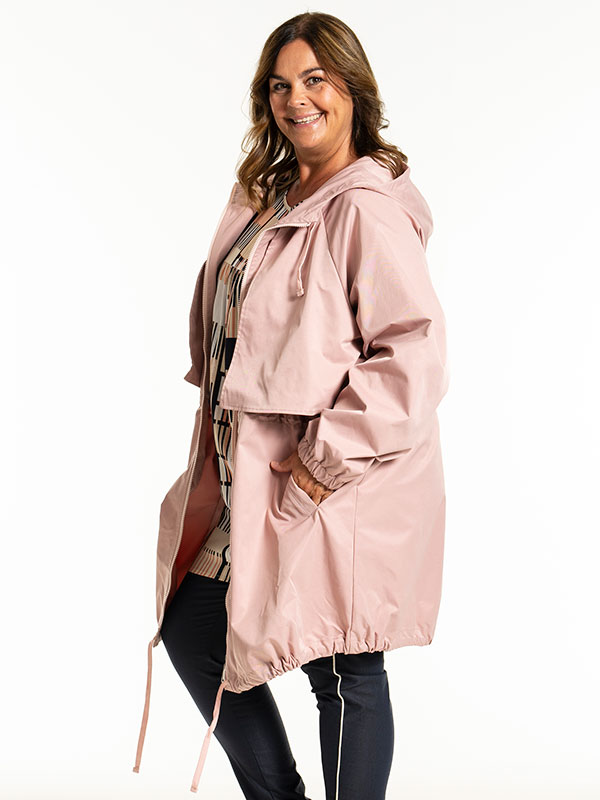 JUDIE - Plus Size Coat fra Gozzip