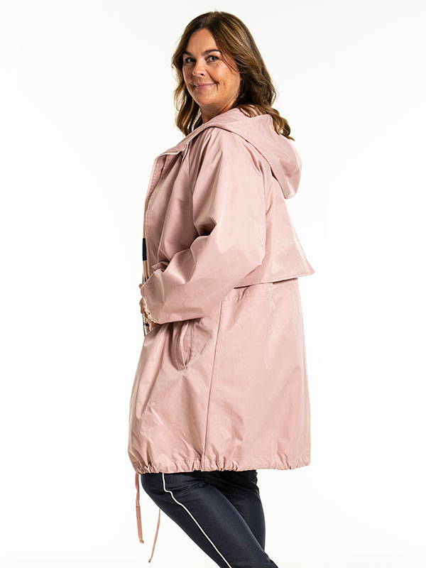 JUDIE - Plus Size Coat fra Gozzip
