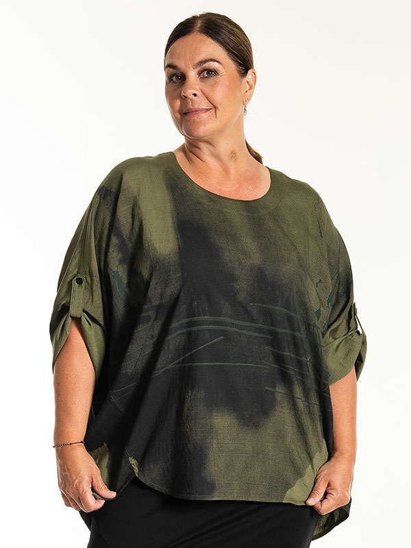 KLEO - Plus Size Blouse fra Gozzip Black