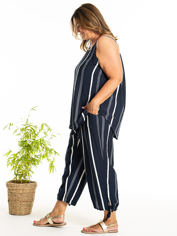 KARLA - Plus Size Top fra Gozzip
