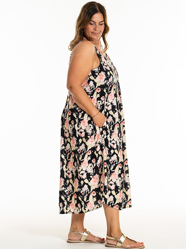 KAROLE - Plus Size Dress fra Gozzip