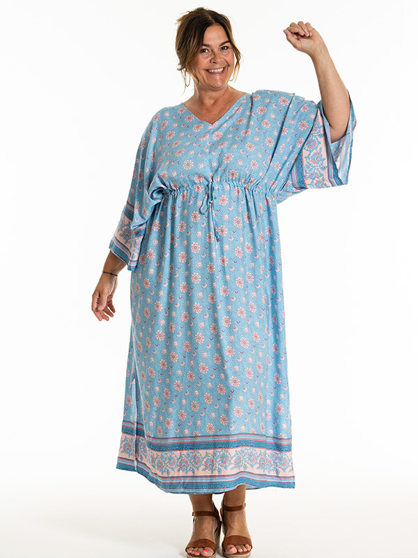JAMILA - Plus Size Dress fra Gozzip