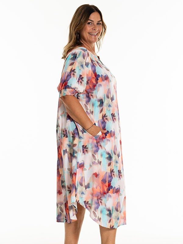 DINNIE - Plus Size Dress fra Gozzip