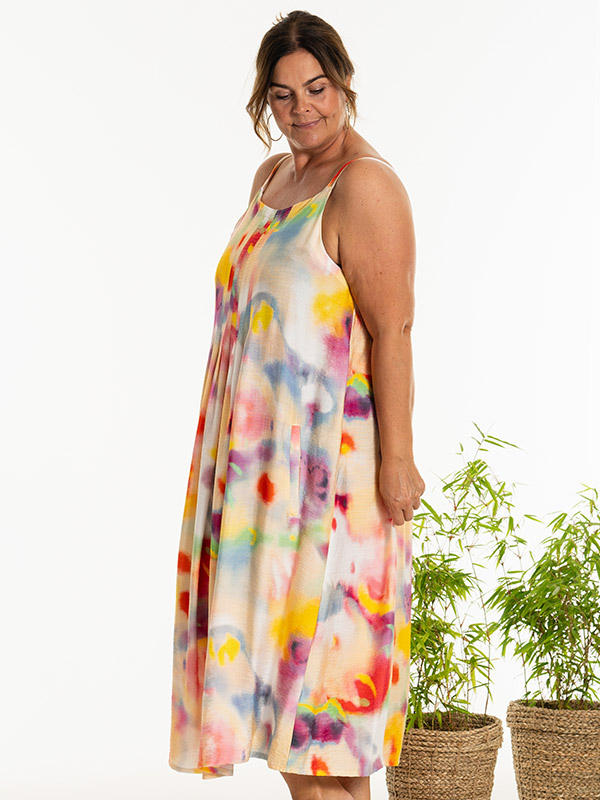 KAROLE - Plus Size Dress fra Gozzip