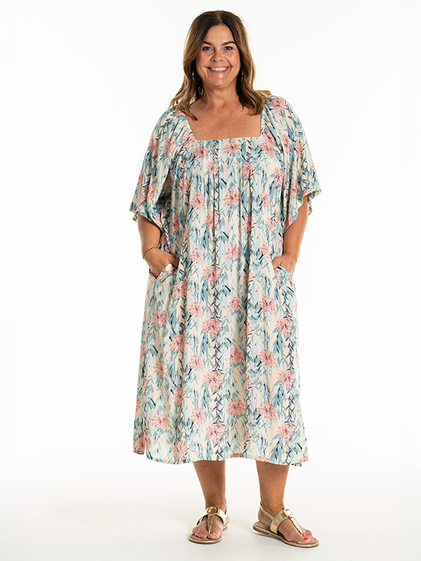 KERSTINE - Plus Size Dress fra Gozzip