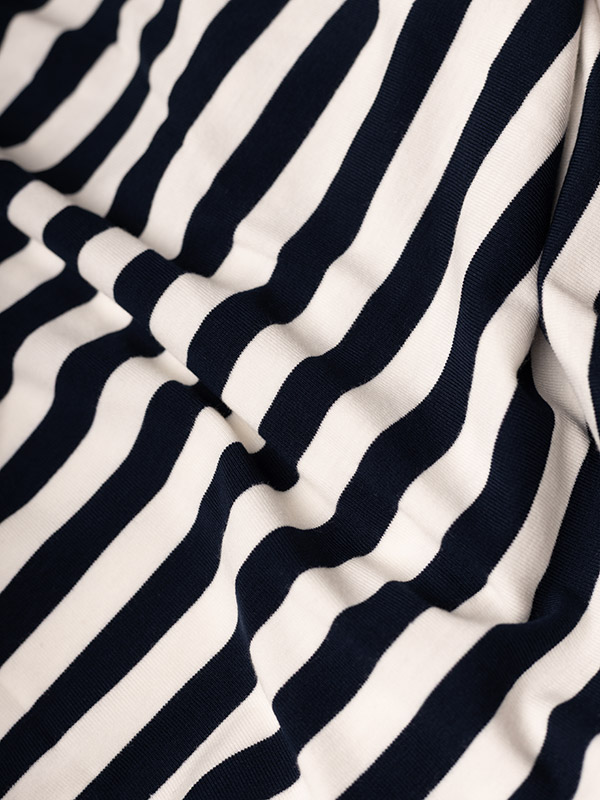 PENNIE - Plus Size Skirt fra Gozzip