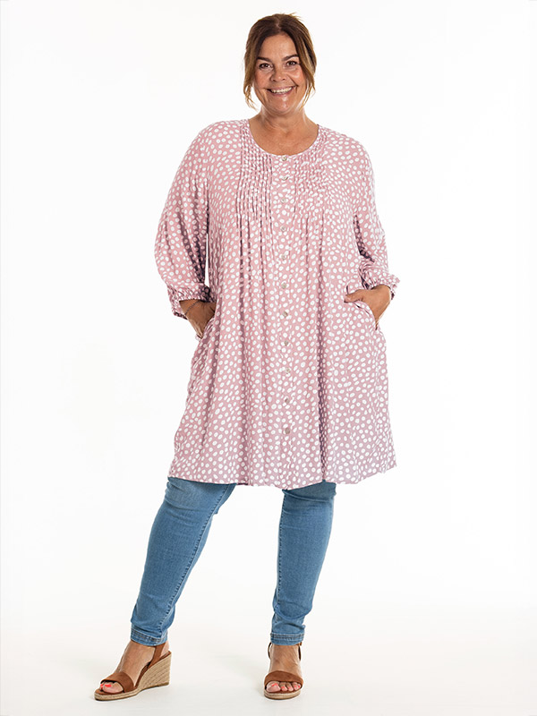 JOHANNE - Plus Size Tunic fra Gozzip