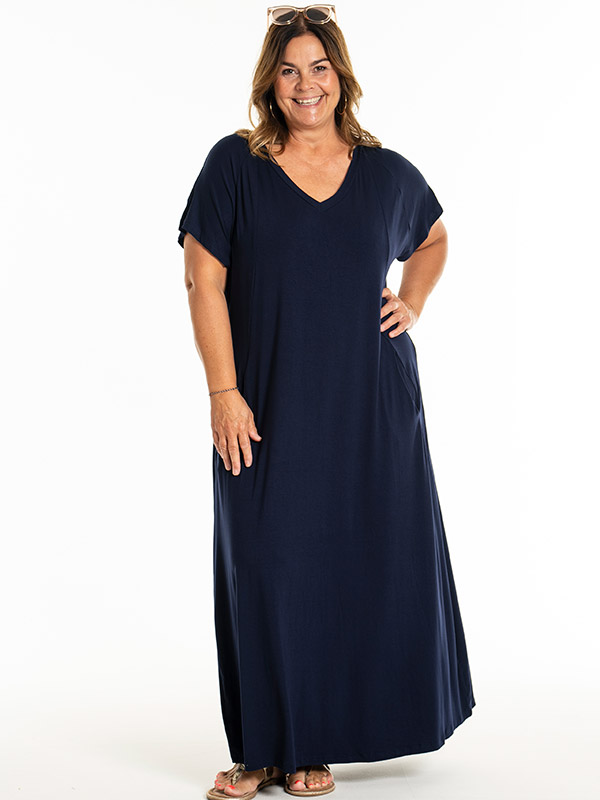 MARGIT - Plus Size Dress fra Gozzip