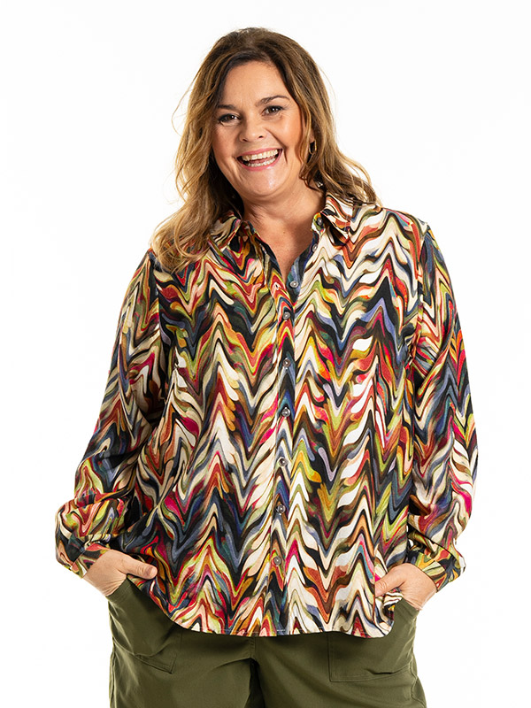 KARINA - Plus Size Shirt fra Gozzip