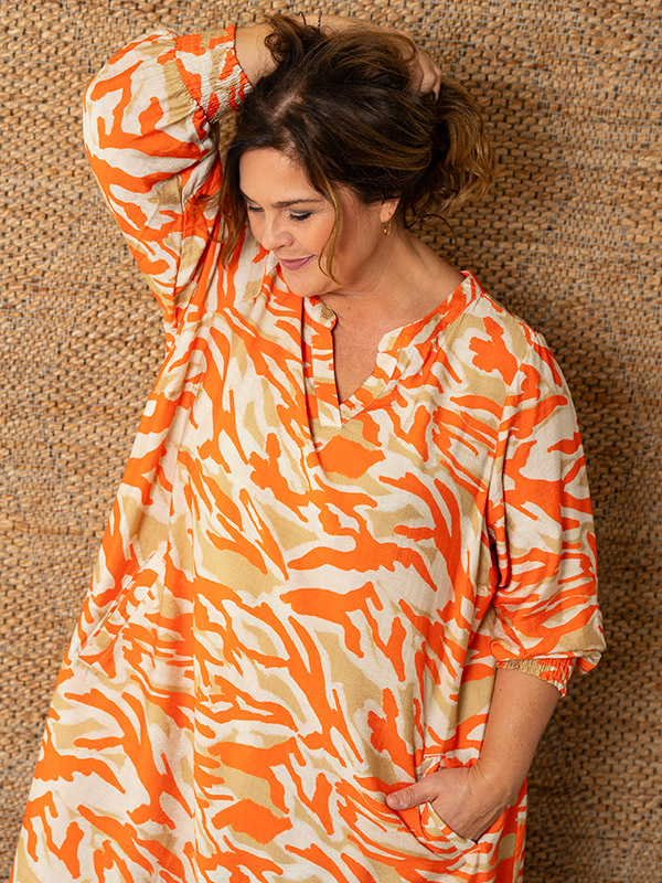 VALDIS - Plus Size Dress fra Gozzip