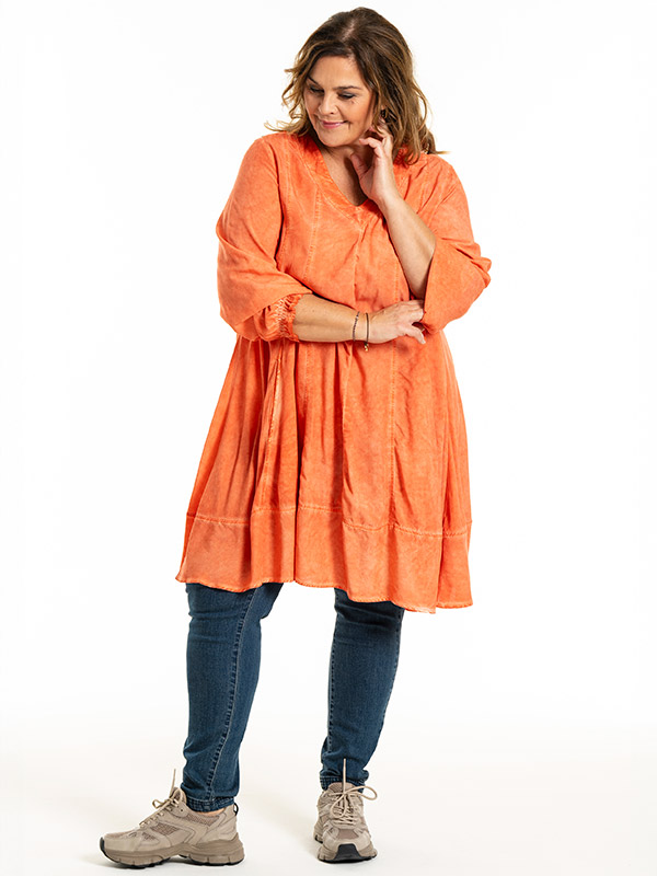 MAJ - Plus Size Tunic fra Gozzip