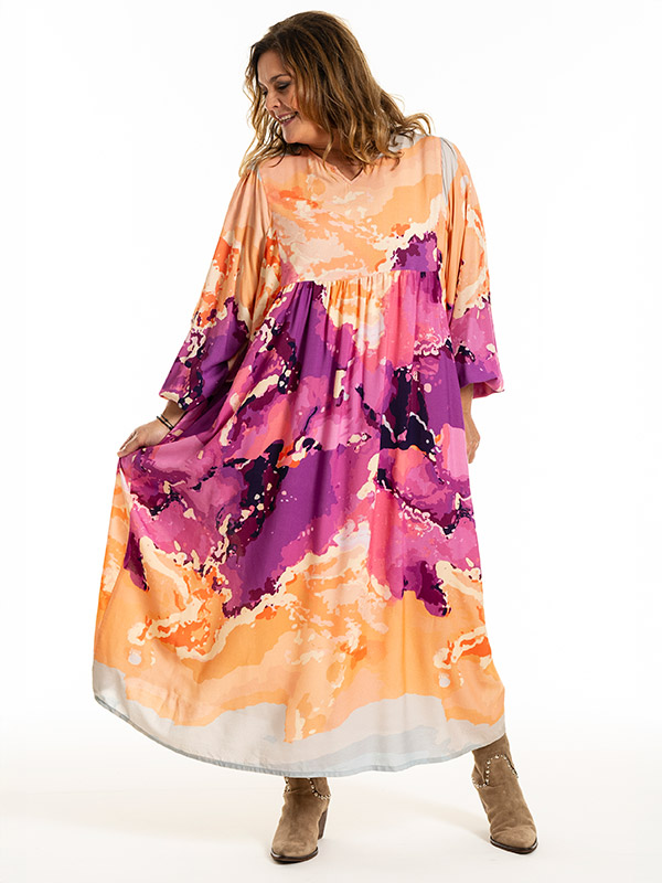 BETINE - Plus Size Dress fra Gozzip