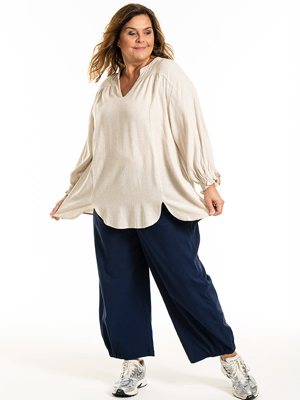 MIRJAM - Plus Size Blouse fra Gozzip
