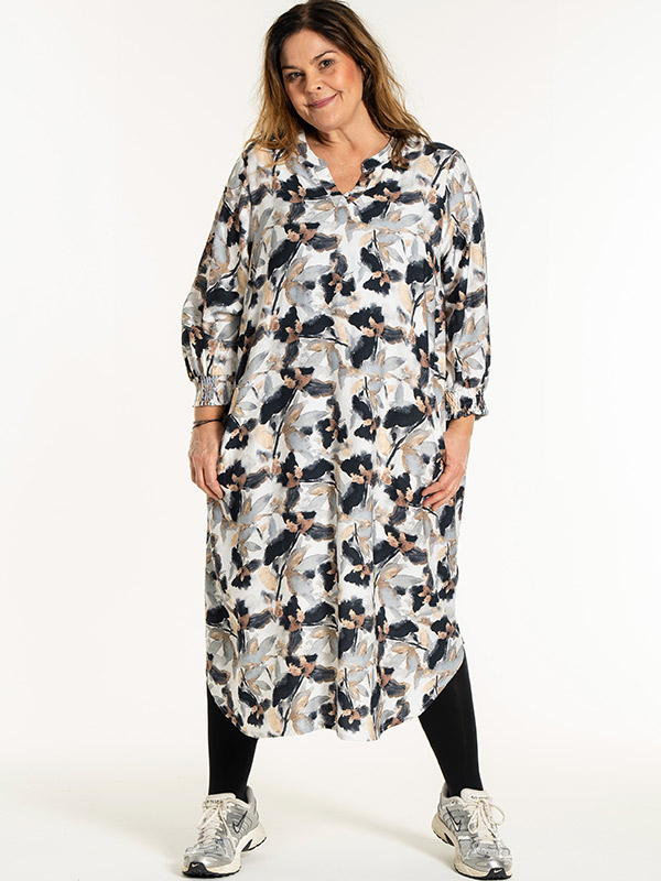 VALDIS - Plus Size Dress fra Gozzip
