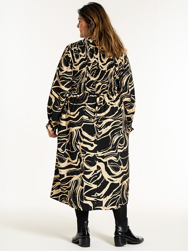 GITT - Plus Size Dress fra Gozzip