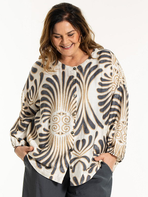 ANN-MARI - Plus Size Blouse fra Gozzip