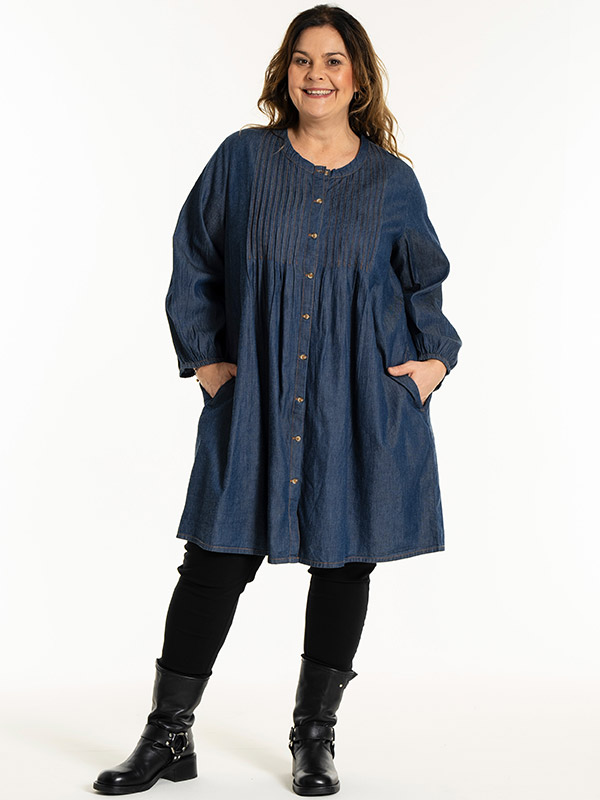 JOHANNE - Plus Size Tunic fra Gozzip