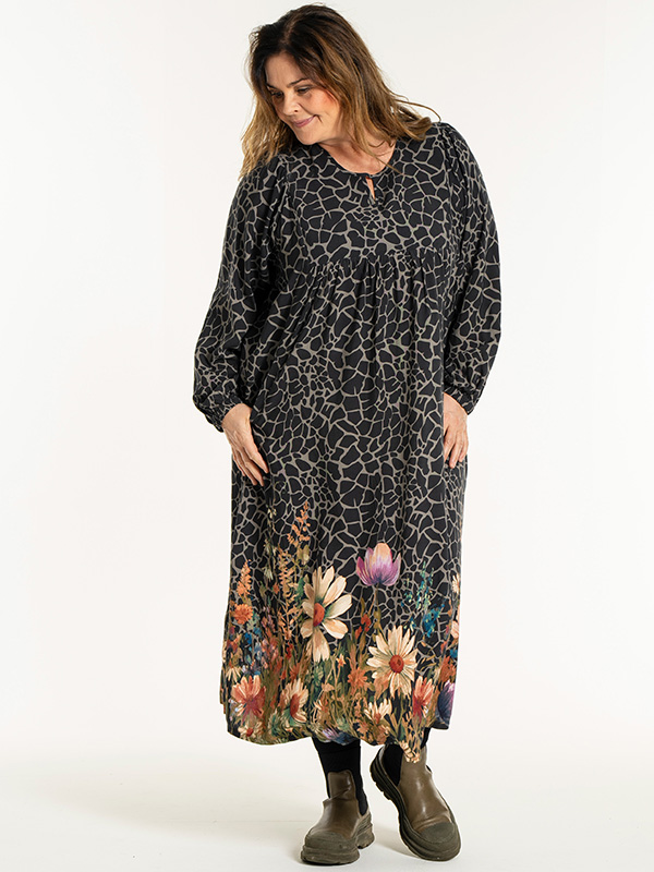 ILSE - Plus Size Dress fra Gozzip