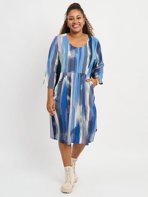 YELLA - Plus Size Dress fra Pont Neuf