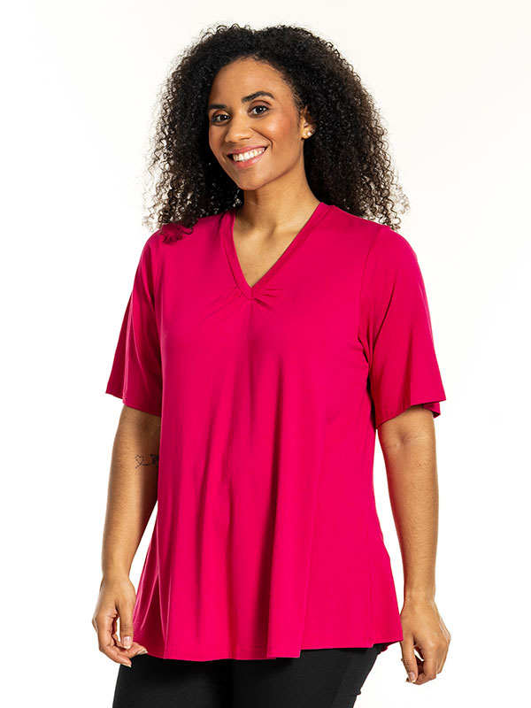 LYKKE - Plus Size T-shirt fra Studio
