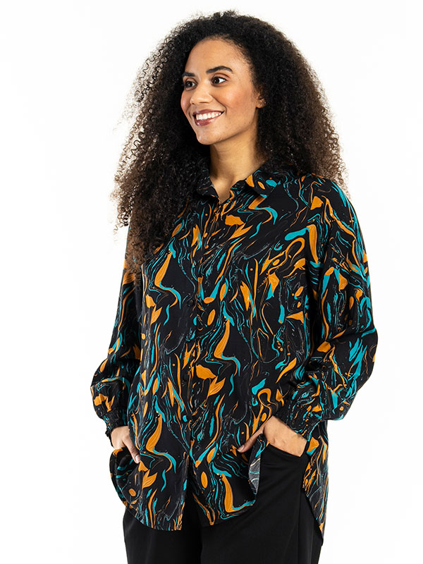 BITTA - Plus Size Shirt fra Studio