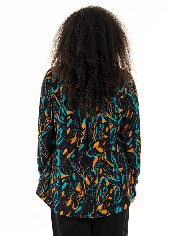 BITTA - Plus Size Shirt fra Studio
