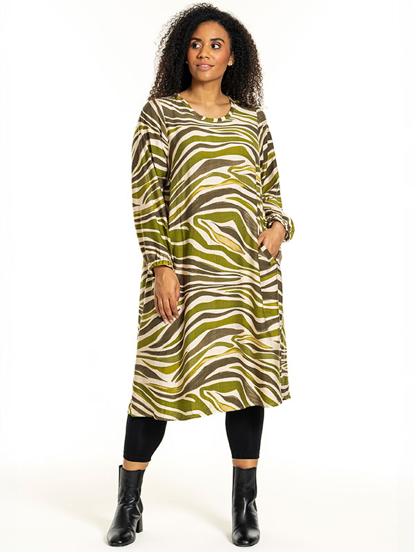 ILY - Plus Size Dress fra Studio