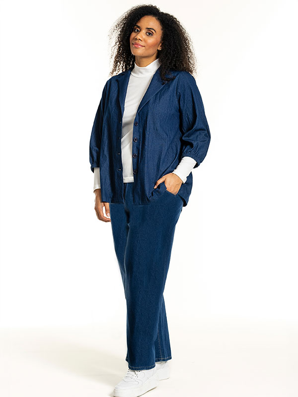 IMOA - Plus Size Jeans fra Studio