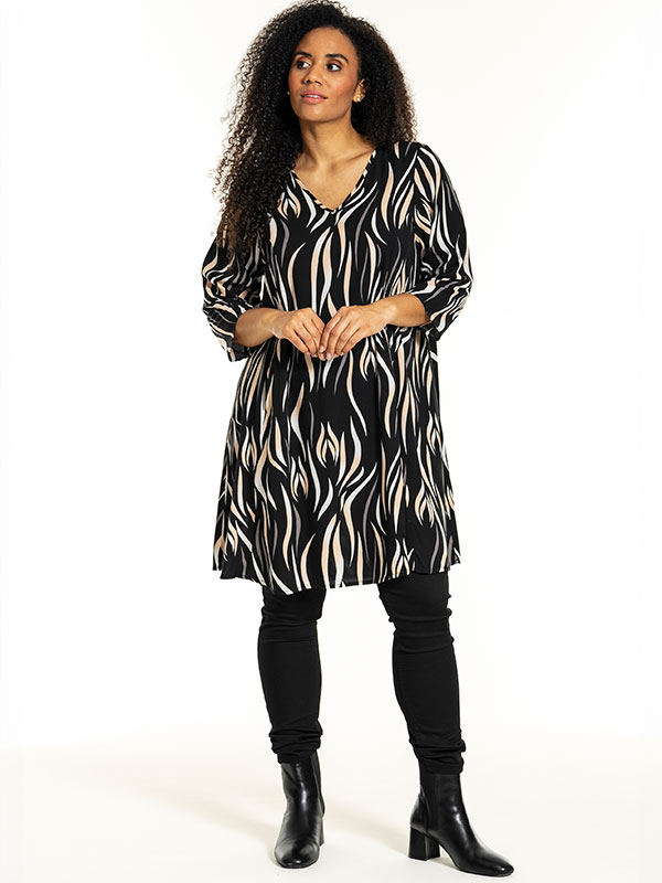 BIRGITTE - Plus Size Dress fra Studio