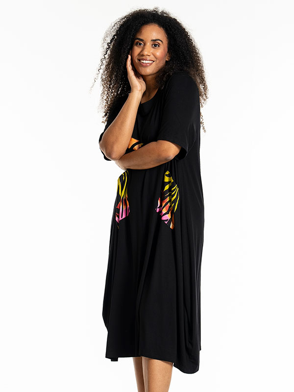 JOY - Plus Size Dress fra Studio
