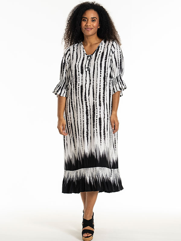 GENA - Plus Size Dress fra Studio