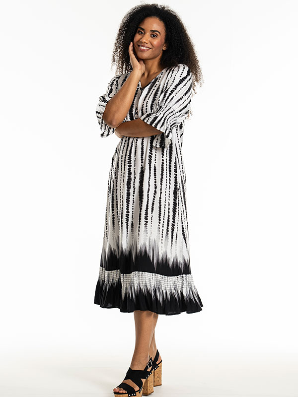 GENA - Plus Size Dress fra Studio