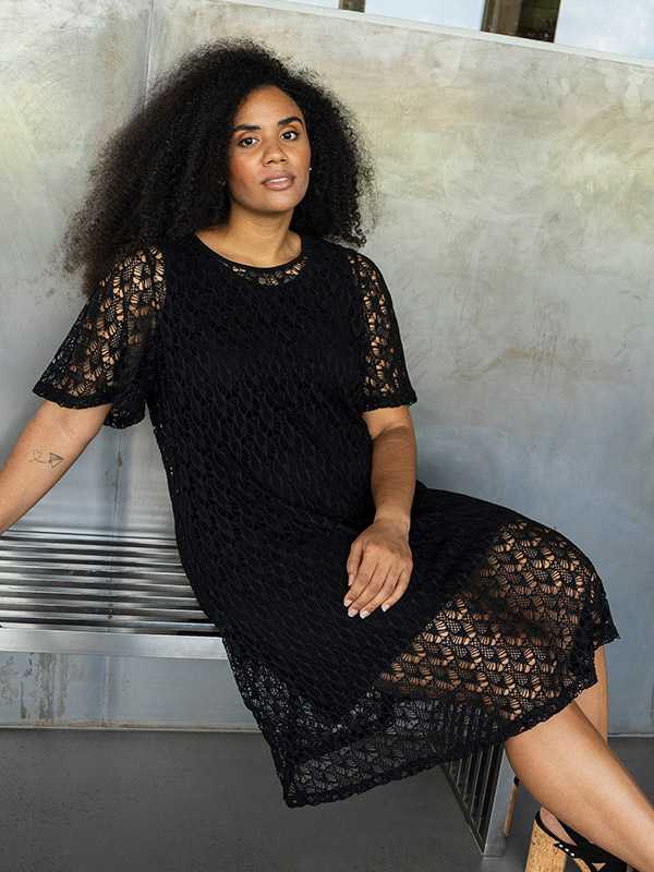 PERNILLE - Plus Size Dress fra Studio