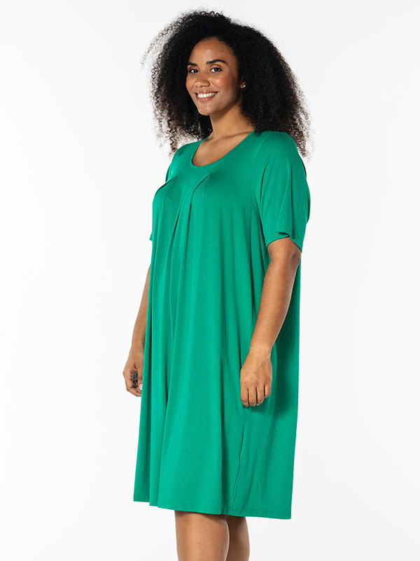 KICKA - Plus Size Dress fra Studio