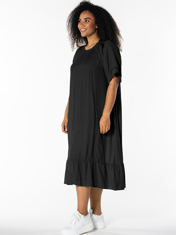 YELVA - Plus Size Dress fra Studio