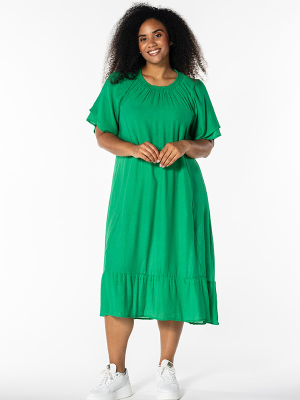 YELVA - Plus Size Dress fra Studio