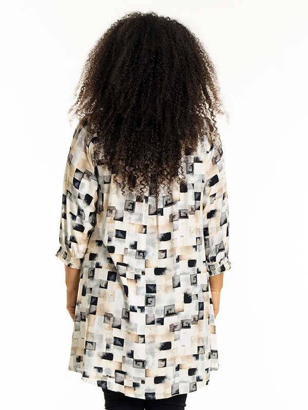 EMILIE - Plus Size Tunic fra Studio