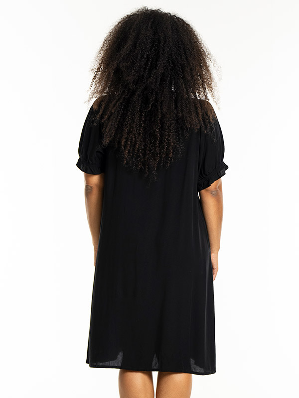 LOUISE - Plus Size Dress fra Studio