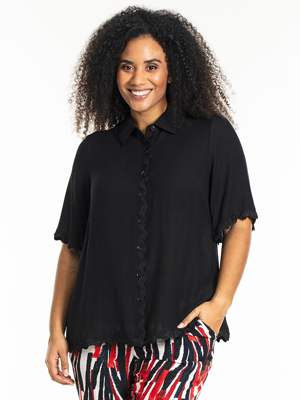 LEA - Plus Size Shirt fra Studio