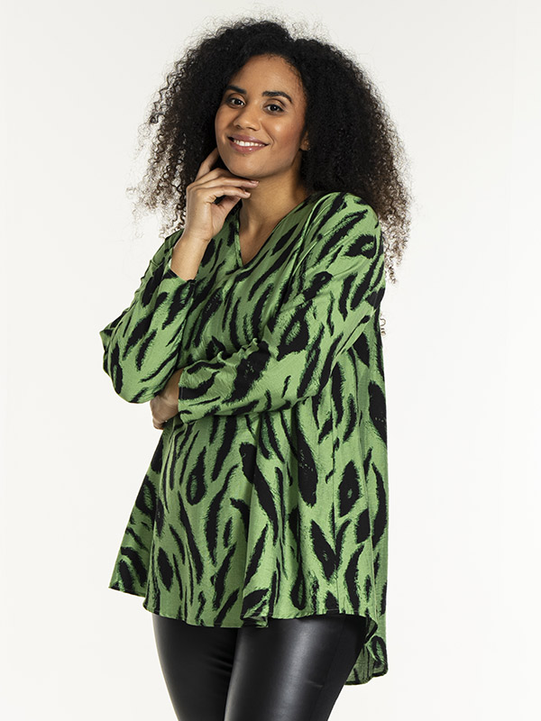 BERIT - Plus Size Blouse fra Studio