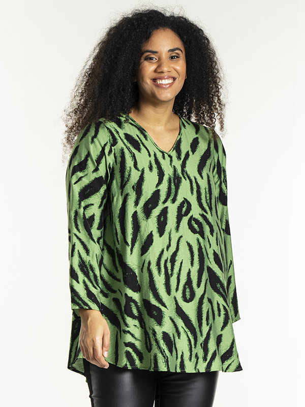 BERIT - Plus Size Blouse fra Studio