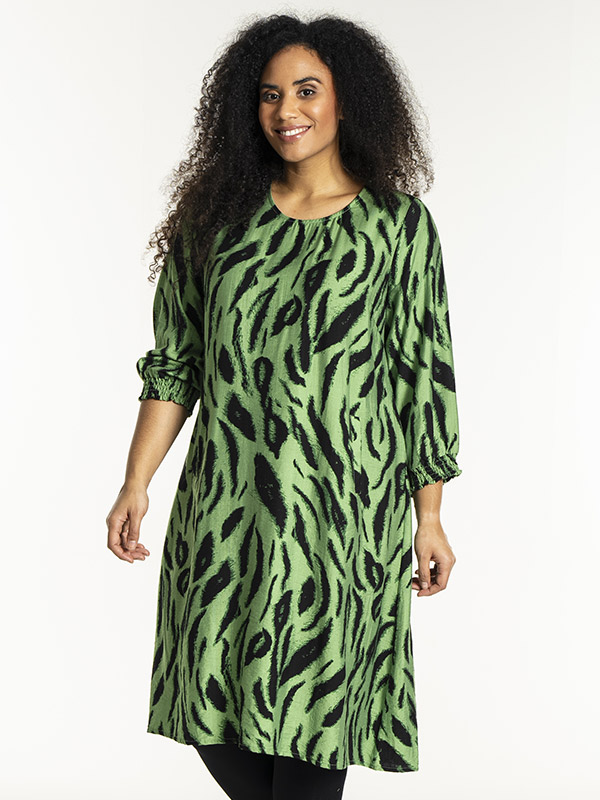 GUNNEL - Plus Size Dress fra Studio