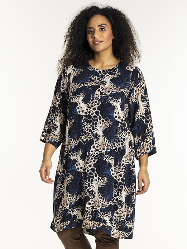 LONETTA - Plus Size Dress fra Studio