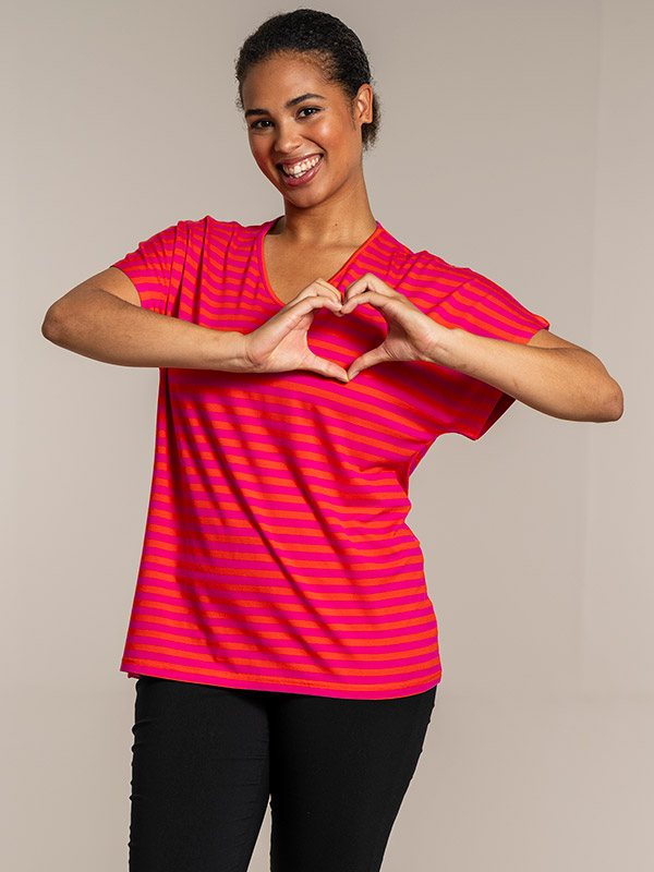 AMSTERDAM - Plus Size T-shirt fra Sandgaard