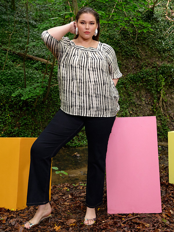 WA-VARINKA - Plus Size Blouse fra Wasabi Concept