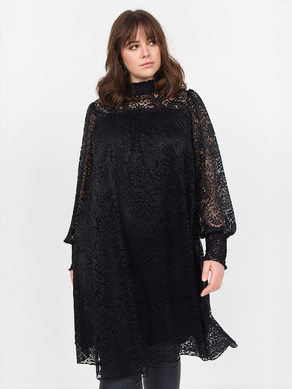 WA-KRISTIN - Plus Size Dress fra Wasabi Concept