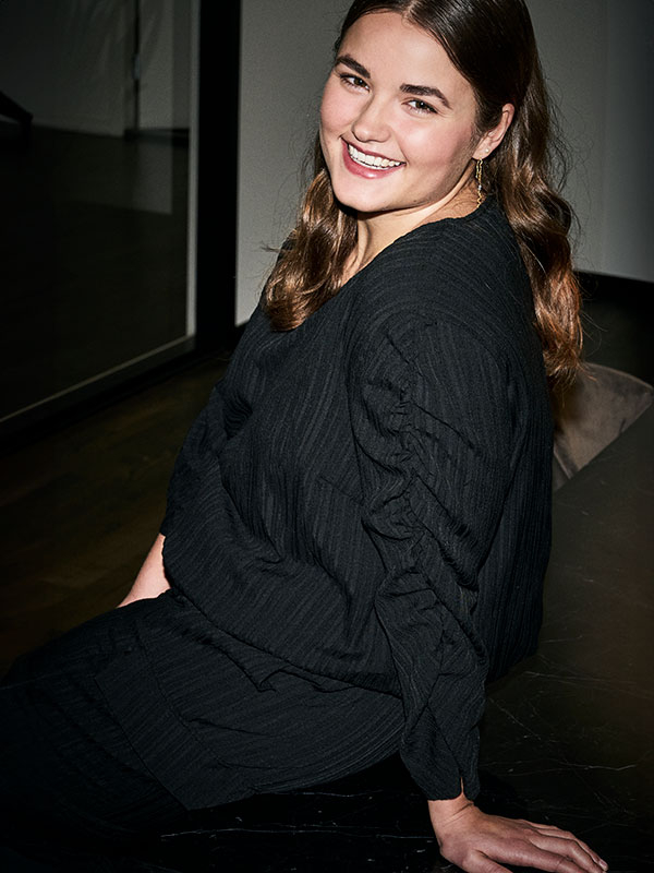 ADGINNIE - Plus Size Pants fra Adia