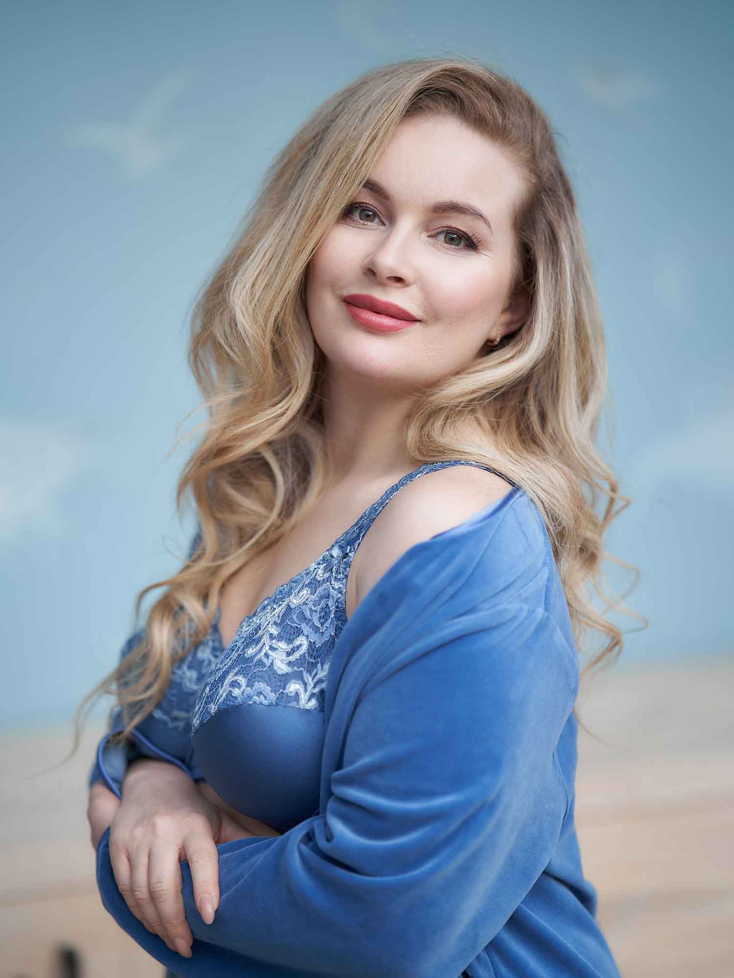 BEATE PLAIN - Plus Size Underwired bra fra Plaisir