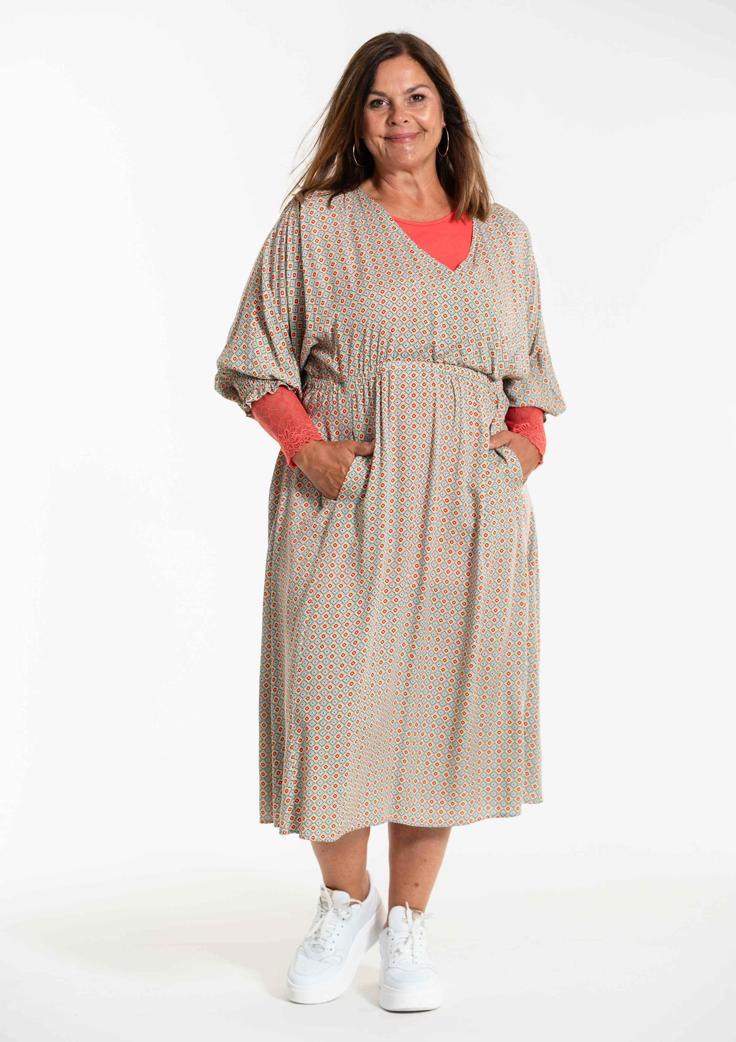 BRIGITT - Plus Size Dress fra Gozzip