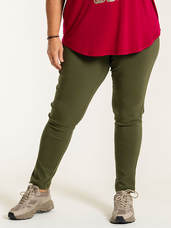 CLARA - Plus Size Pants fra Gozzip